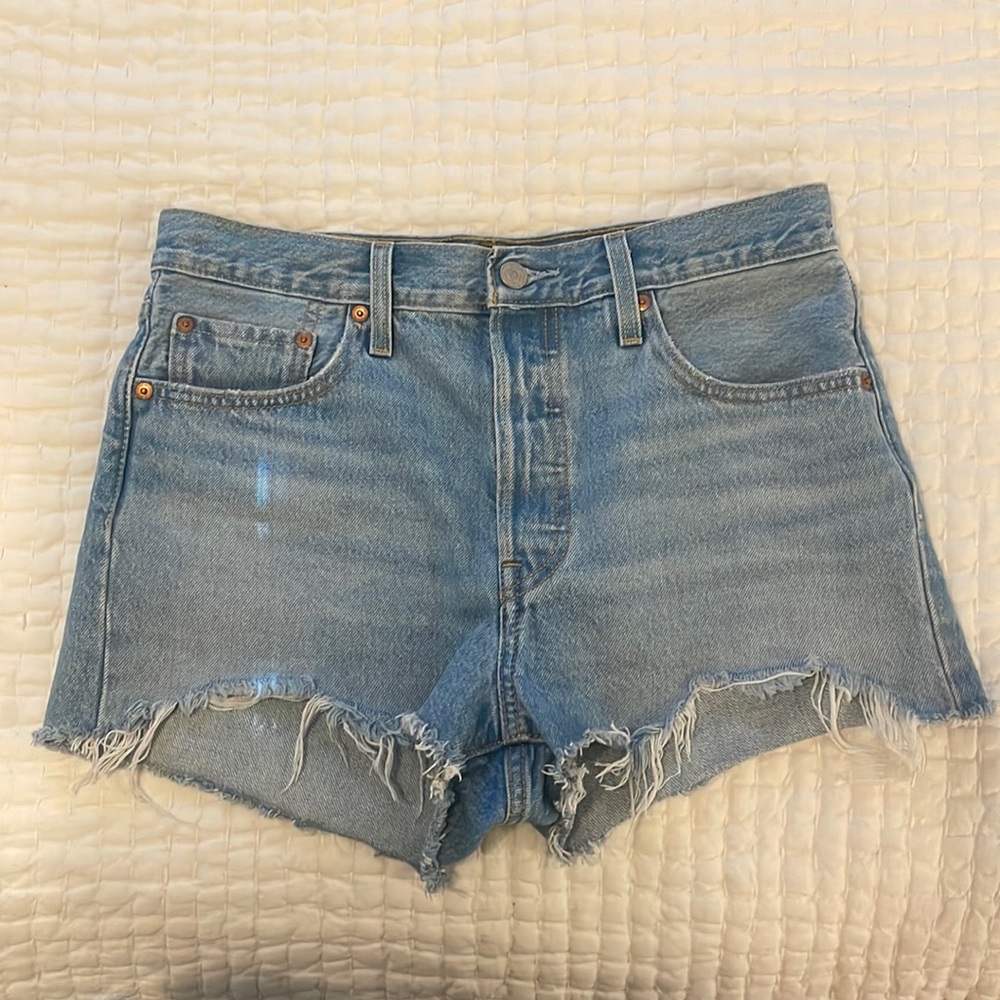 Levi’s 501 High Rise size 28 shorts
